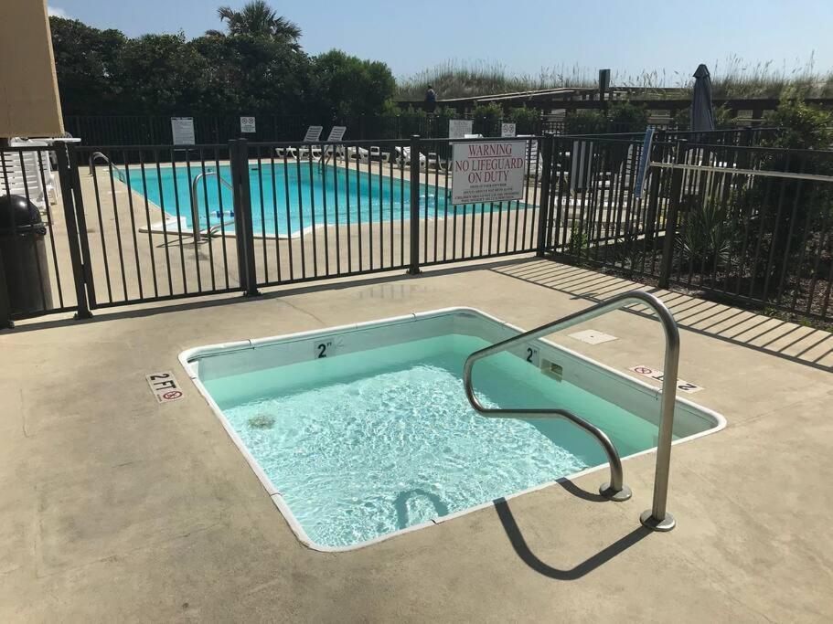 Oceanfront * Pool * Elevator * Boardwalk Apartment Carolina Beach Ngoại thất bức ảnh